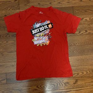 red tee size large